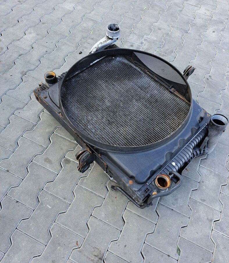 Behr KOMPLET CHŁODNIC VOLVO FL RENAULT MIDLUM DXI 7 - Kühler für LKW: das Bild 4 Behr KOMPLET CHŁODNIC VOLVO FL RENAULT MIDLUM DXI 7 - Kühler für LKW: das Bild 4