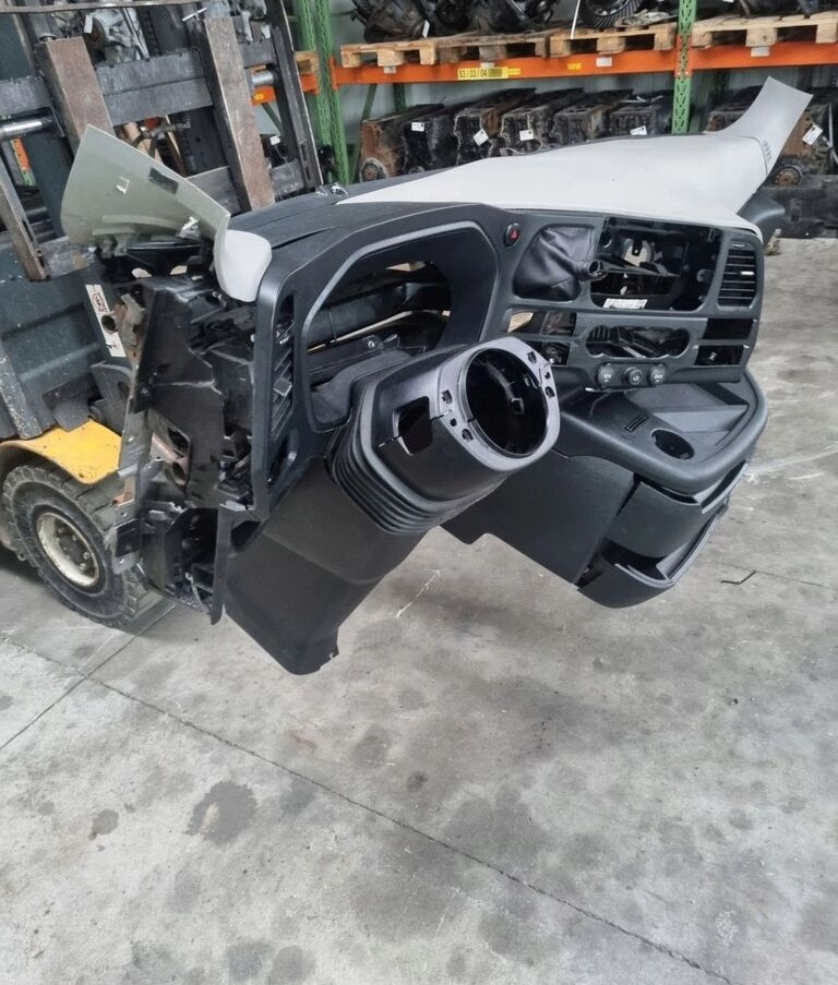Ford KONSOLA KOMPLETNA KOKPIT DESKA ROZDZIELCZA STELAŻ F-MAX EURO 6 Ford KONSOLA KOMPLETNA KOKPIT DESKA ROZDZIELCZA STELAŻ FORD F-MAX EURO 6 - Armaturenbrett für LKW: das Bild 5 Ford KONSOLA KOMPLETNA KOKPIT DESKA ROZDZIELCZA STELAŻ F-MAX EURO 6 Ford KONSOLA KOMPLETNA KOKPIT DESKA ROZDZIELCZA STELAŻ FORD F-MAX EURO 6 - Armaturenbrett für LKW: das Bild 5