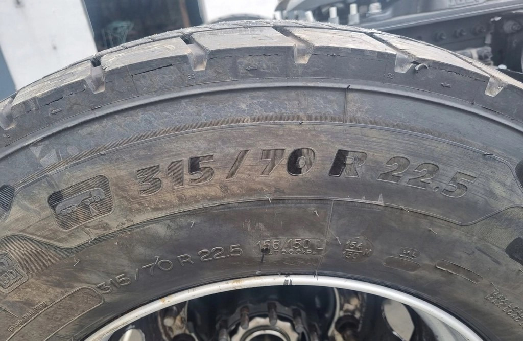Reifen OPONY TYŁ NAPĘDOWE MICHELIN X MULTI ENERGY D2 315/70/22.5 4 szt.: das Bild 6