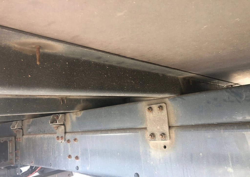 SONNTAG SONNTAG, 7,30x2,50x2,50 - Plane LKW: das Bild 4 SONNTAG SONNTAG, 7,30x2,50x2,50 - Plane LKW: das Bild 4