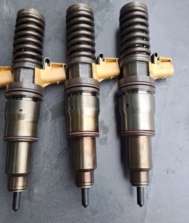 VOLVO POMPOWTRYSKIWACZE POMPOWTRYSKI KOMPLET VOLVO FH 16 D16 20564930 - Injektor für LKW: das Bild 4 VOLVO POMPOWTRYSKIWACZE POMPOWTRYSKI KOMPLET VOLVO FH 16 D16 20564930 - Injektor für LKW: das Bild 4