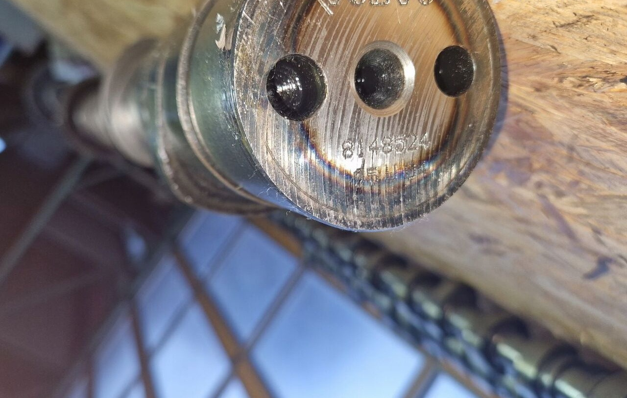 VOLVO WAŁEK ROZRZĄDU VOLVO FH 12 RENAULT MAGNUM DXI 12 8148524 - Nockenwelle für LKW: das Bild 3 VOLVO WAŁEK ROZRZĄDU VOLVO FH 12 RENAULT MAGNUM DXI 12 8148524 - Nockenwelle für LKW: das Bild 3