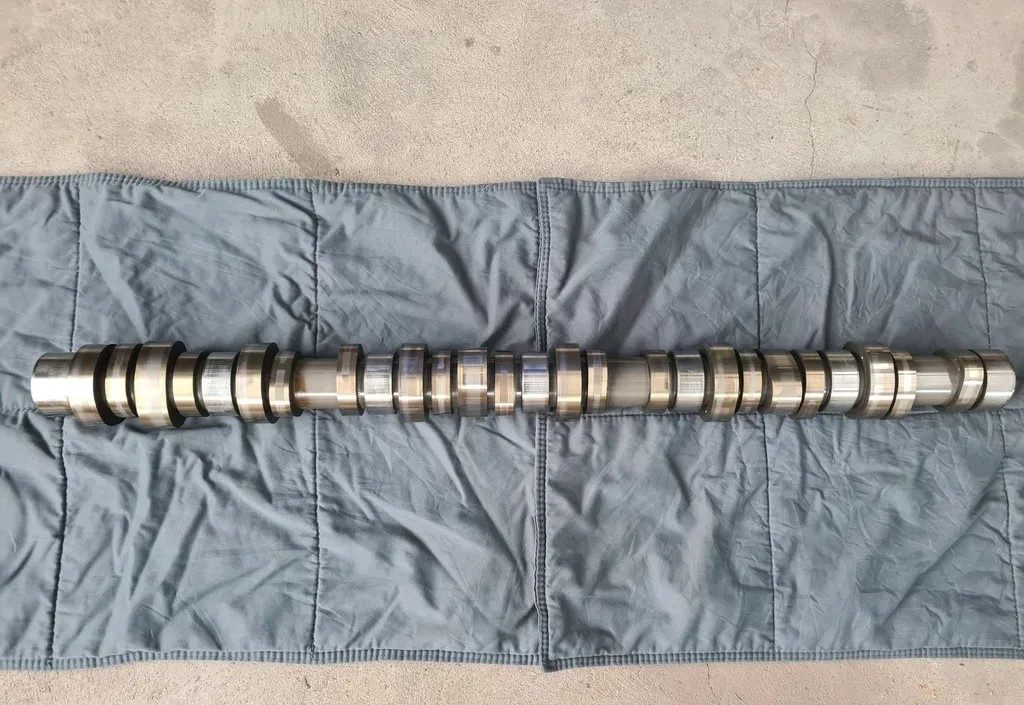 VOLVO WAŁEK ROZRZĄDU VOLVO FH 4 FM 4 D13K RENAULT GAMA T DTI 13 COMMON RAIL - Nockenwelle: das Bild 1 VOLVO WAŁEK ROZRZĄDU VOLVO FH 4 FM 4 D13K RENAULT GAMA T DTI 13 COMMON RAIL - Nockenwelle: das Bild 1