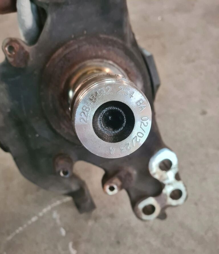 VOLVO ZWROTNICA LEWA VOLVO FH 4 FM 4 FH 5 FM 5 RENAULT GAMA T FI 58 22848432 - Achsschenkel für LKW: das Bild 4 VOLVO ZWROTNICA LEWA VOLVO FH 4 FM 4 FH 5 FM 5 RENAULT GAMA T FI 58 22848432 - Achsschenkel für LKW: das Bild 4