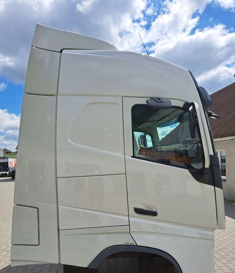 Volvo FH 4 EURO 6 GLOBETROTTER Volvo - Fahrerhaus für LKW: das Bild 5 Volvo FH 4 EURO 6 GLOBETROTTER Volvo - Fahrerhaus für LKW: das Bild 5