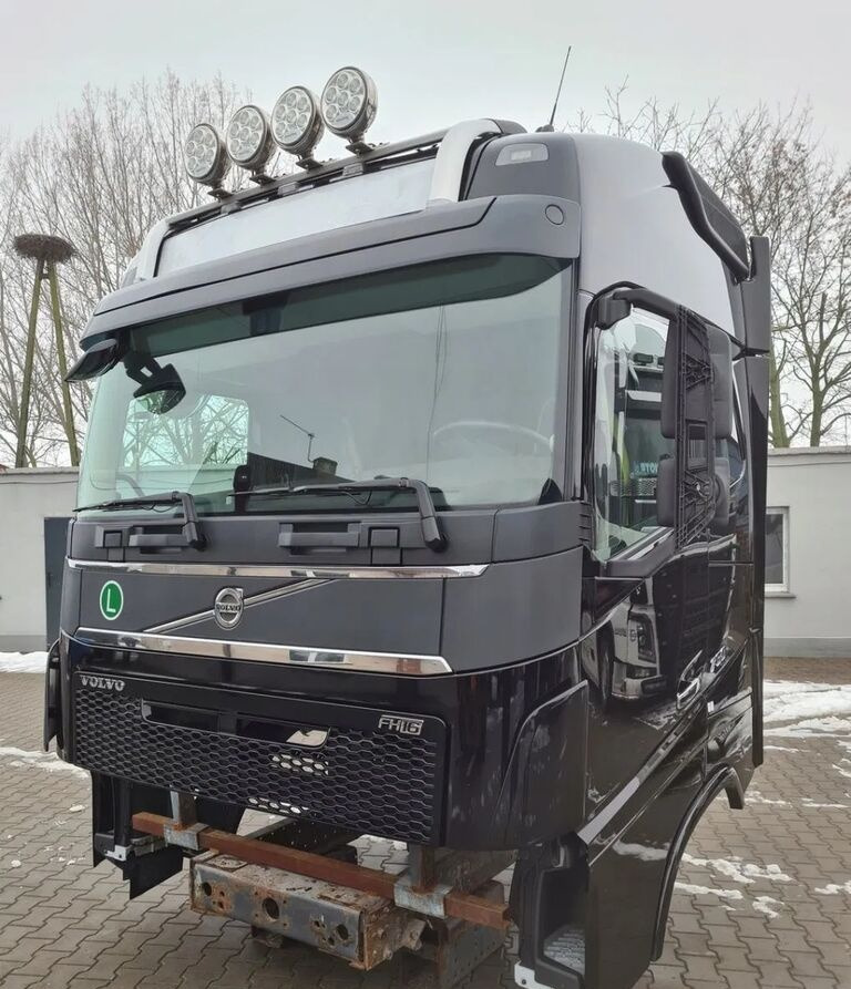 Volvo KOMPLETNA FH 16 750 EURO 6 GLOBETROTTER 2018 ROK Volvo VOLVO FH 16 750 EURO 6 GLOBETROTTER 2018 ROK - Fahrerhaus für LKW: das Bild 5 Volvo KOMPLETNA FH 16 750 EURO 6 GLOBETROTTER 2018 ROK Volvo VOLVO FH 16 750 EURO 6 GLOBETROTTER 2018 ROK - Fahrerhaus für LKW: das Bild 5