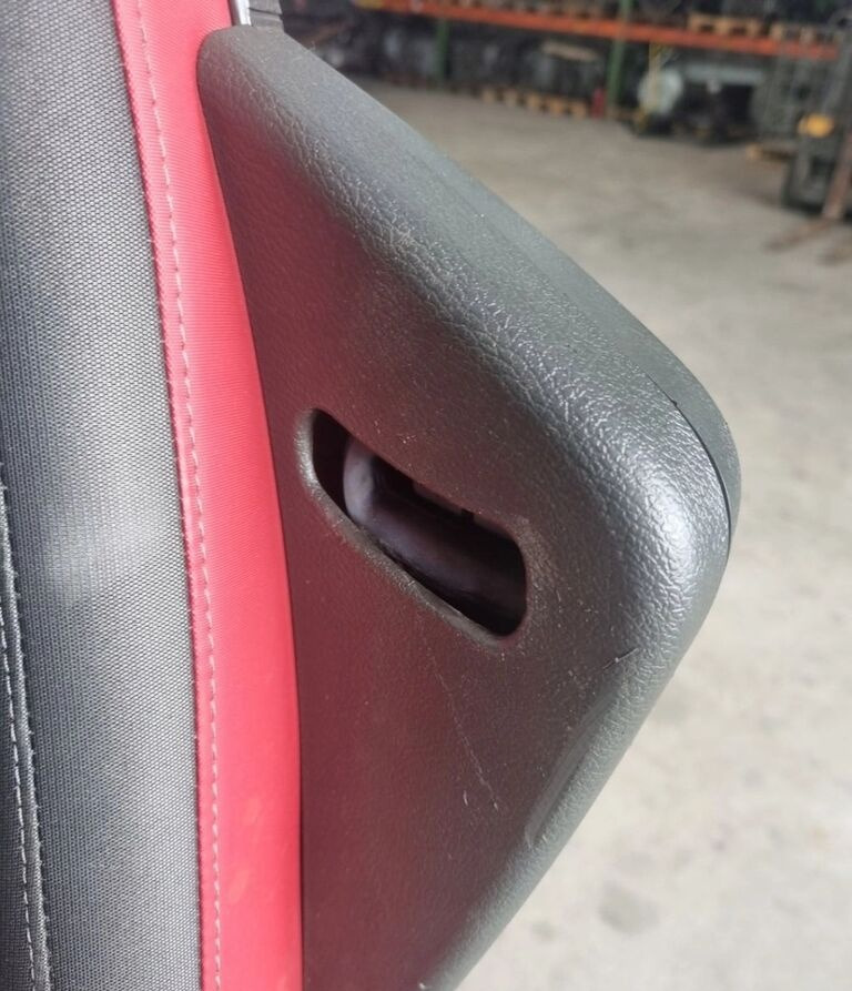 Volvo PNEUMATYCZNY Volvo FH 4 FM 4 AUTOMAT - Sitz für LKW: das Bild 3 Volvo PNEUMATYCZNY Volvo FH 4 FM 4 AUTOMAT - Sitz für LKW: das Bild 3