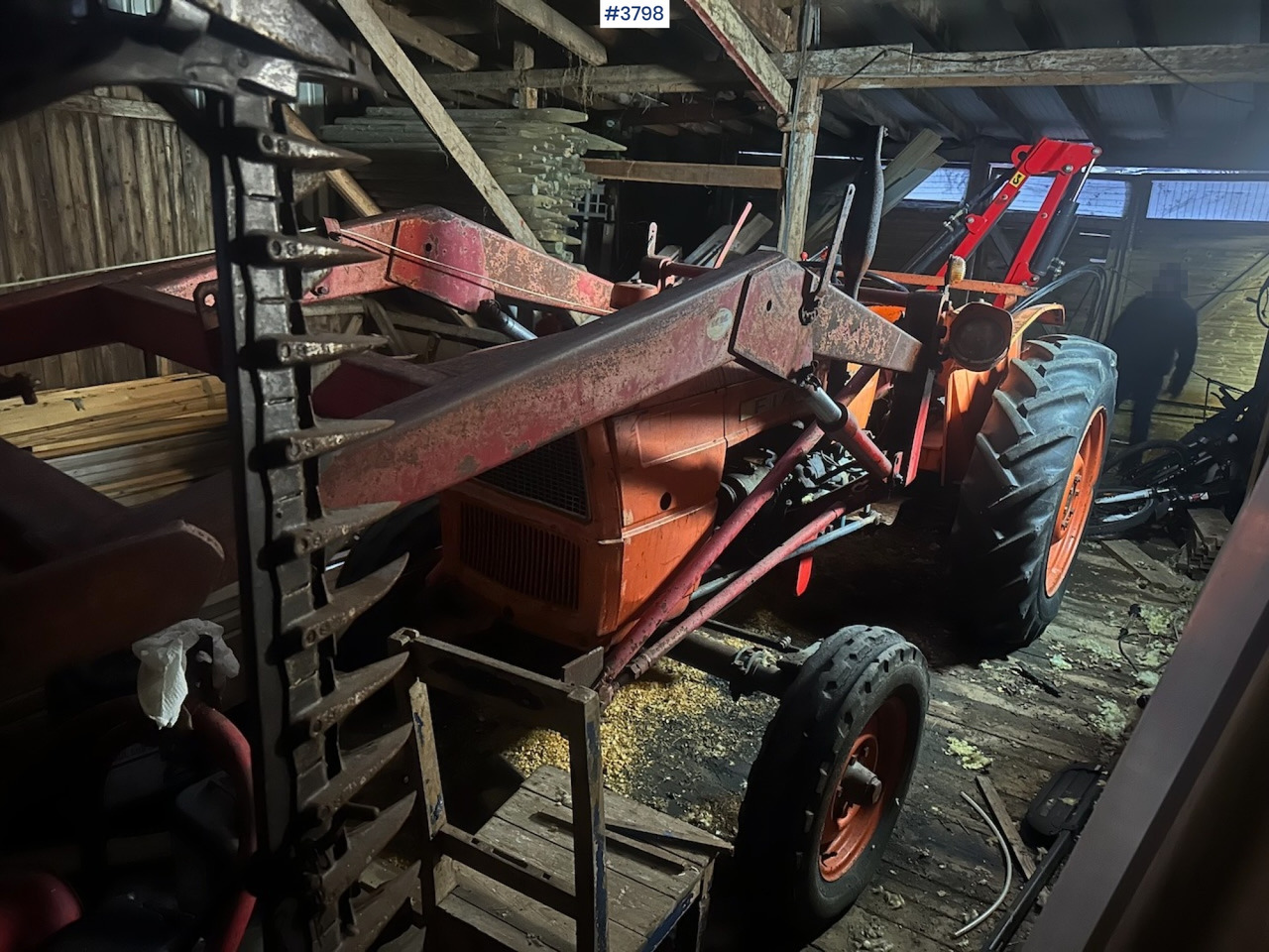 1900 Fiat 415 tractor w/ front loader and Wee edge mower - Traktor: das Bild 1 1900 Fiat 415 tractor w/ front loader and Wee edge mower - Traktor: das Bild 1