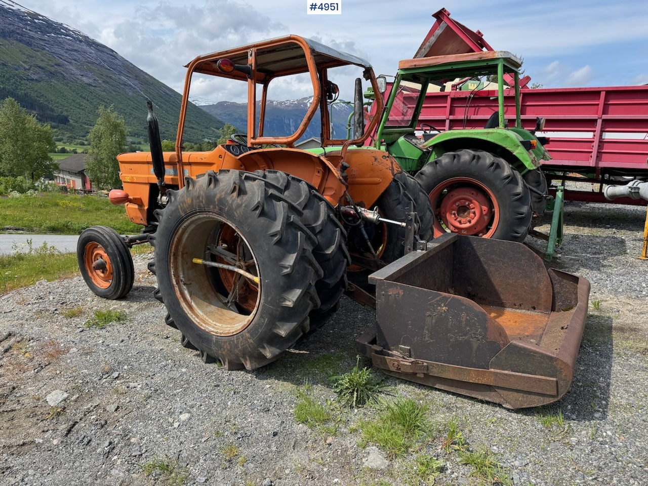 1969 Fiat 450 w/ twin wheels and extra equipment. - Traktor: das Bild 5 1969 Fiat 450 w/ twin wheels and extra equipment. - Traktor: das Bild 5