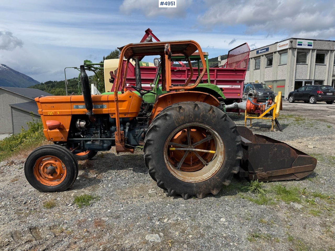 1969 Fiat 450 w/ twin wheels and extra equipment. - Traktor: das Bild 4 1969 Fiat 450 w/ twin wheels and extra equipment. - Traktor: das Bild 4