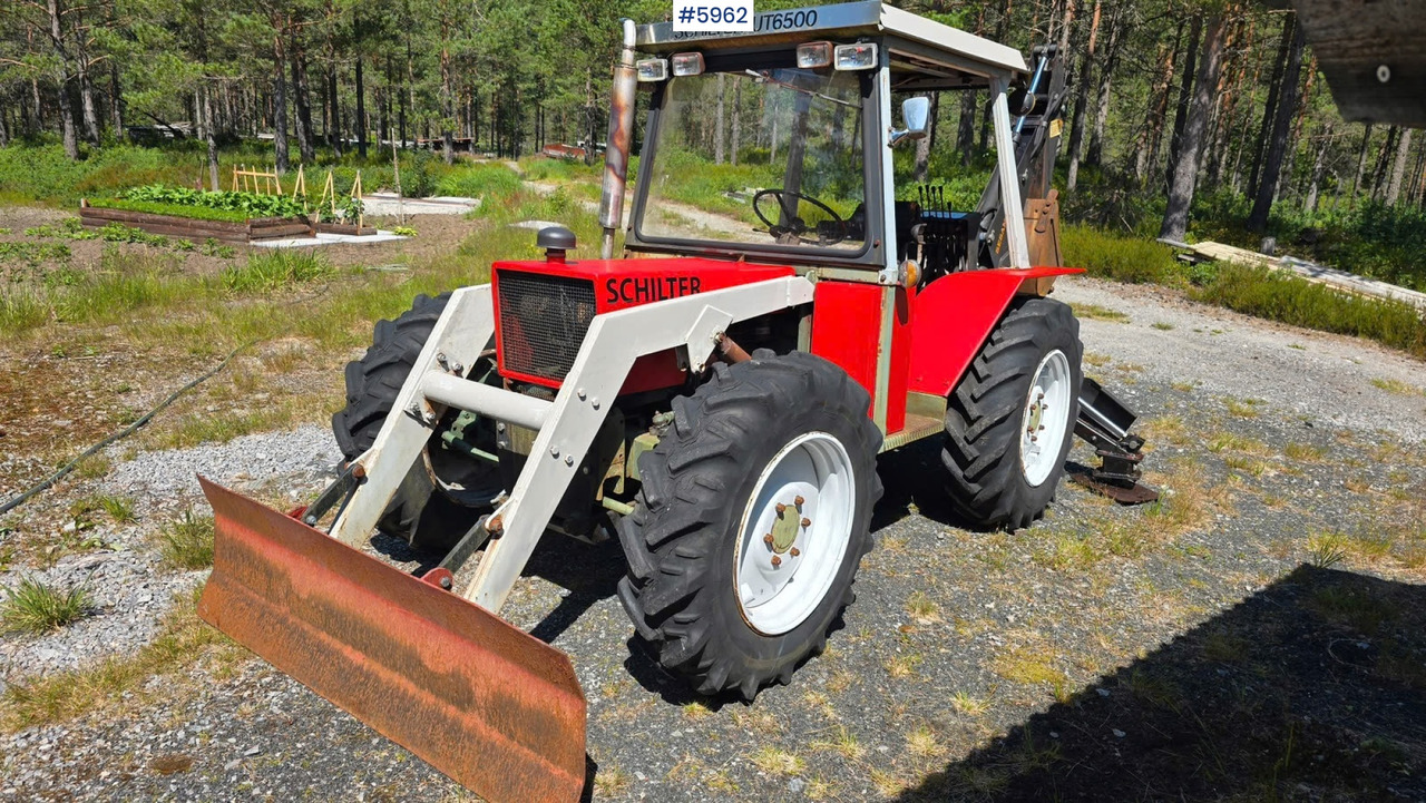 1975 Schilter UT6500 w/ Front loader, - Traktor: das Bild 2 1975 Schilter UT6500 w/ Front loader, - Traktor: das Bild 2