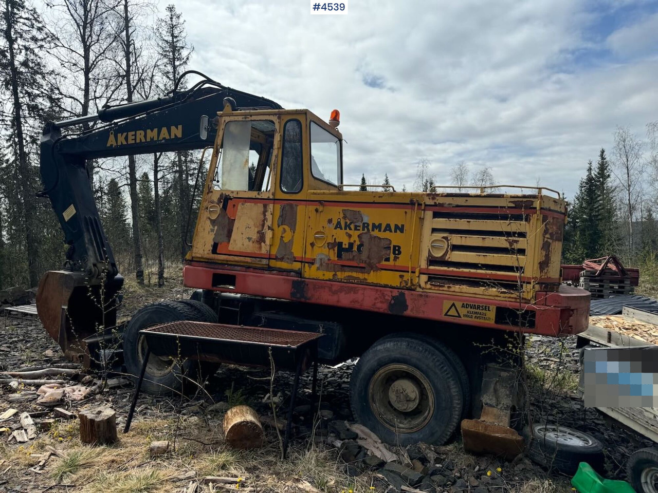 1979 Åkerman H9 Wheeled excavator w/ bucket. Repair object. - Bagger: das Bild 5 1979 Åkerman H9 Wheeled excavator w/ bucket. Repair object. - Bagger: das Bild 5