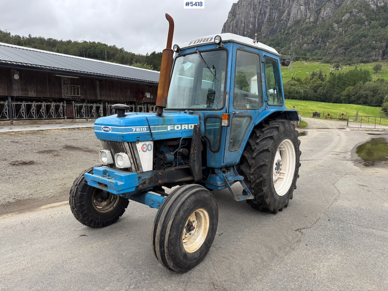 1982 Ford 7610 w/ front loader. - Traktor: das Bild 1 1982 Ford 7610 w/ front loader. - Traktor: das Bild 1