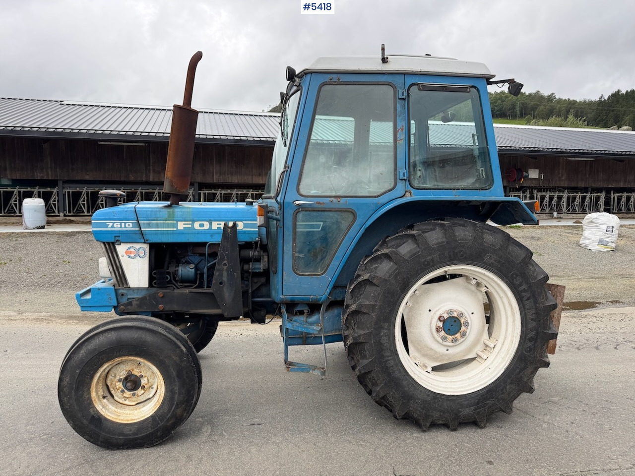 1982 Ford 7610 w/ front loader. - Traktor: das Bild 2 1982 Ford 7610 w/ front loader. - Traktor: das Bild 2