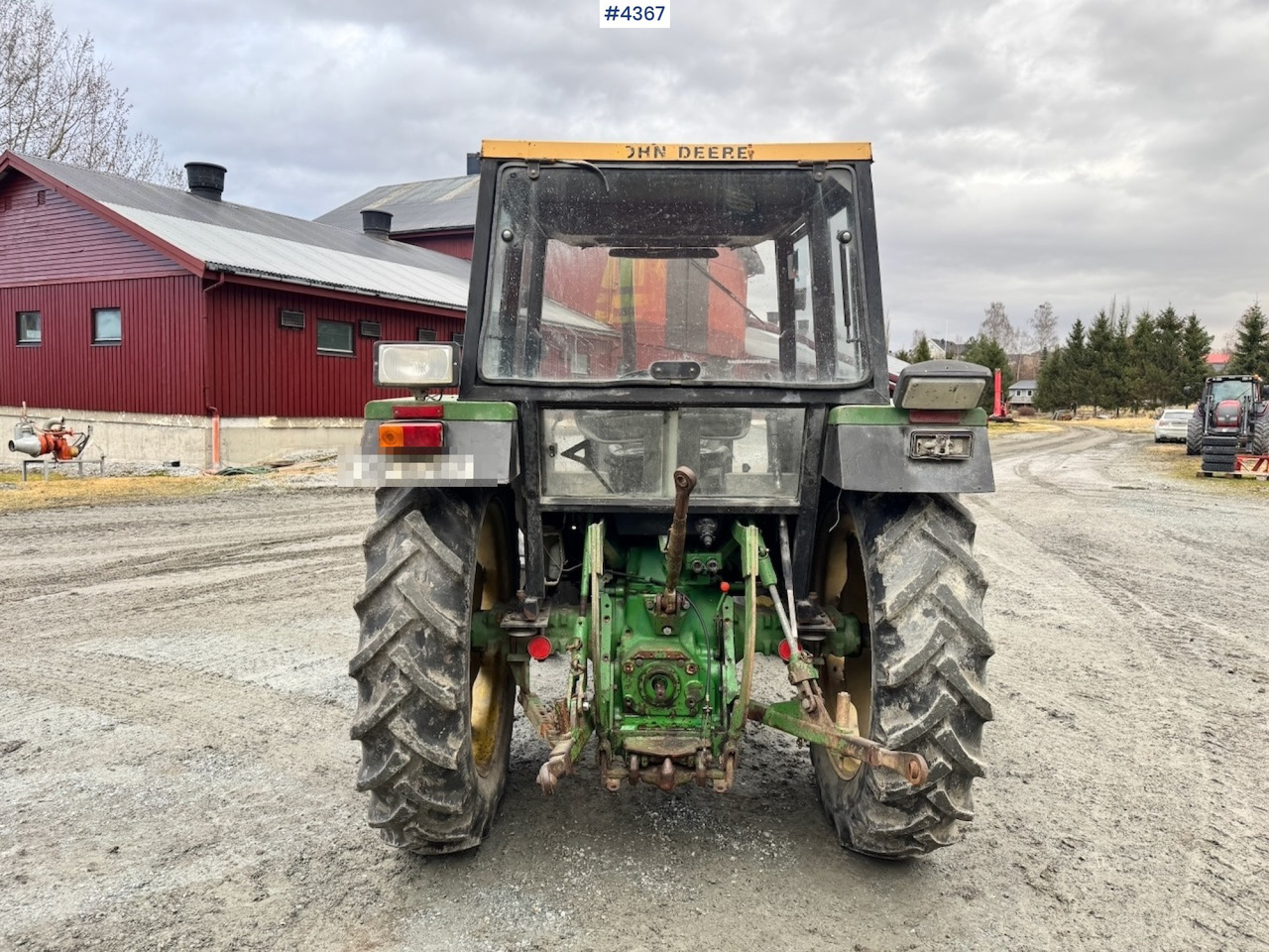 1982 John Deere 1140 4x2 Tractor w/ Twin Wheels and Chains. - Traktor: das Bild 5 1982 John Deere 1140 4x2 Tractor w/ Twin Wheels and Chains. - Traktor: das Bild 5