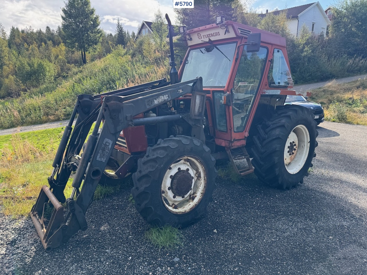 1986 Fiat 70-90 DT w/ front loader. - Traktor: das Bild 2 1986 Fiat 70-90 DT w/ front loader. - Traktor: das Bild 2