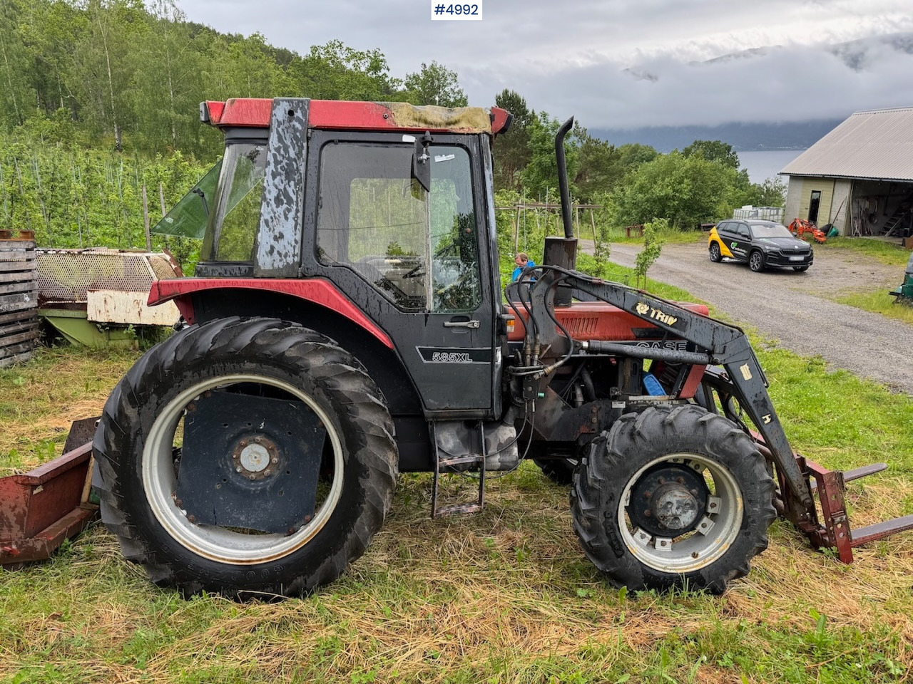 1988 Case International 585 XL w/ front loader. - Traktor: das Bild 2 1988 Case International 585 XL w/ front loader. - Traktor: das Bild 2