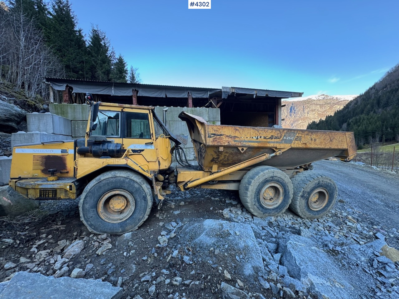 1996 Volvo A25C 6x6 - Knickgelenkter Dumper: das Bild 1 1996 Volvo A25C 6x6 - Knickgelenkter Dumper: das Bild 1