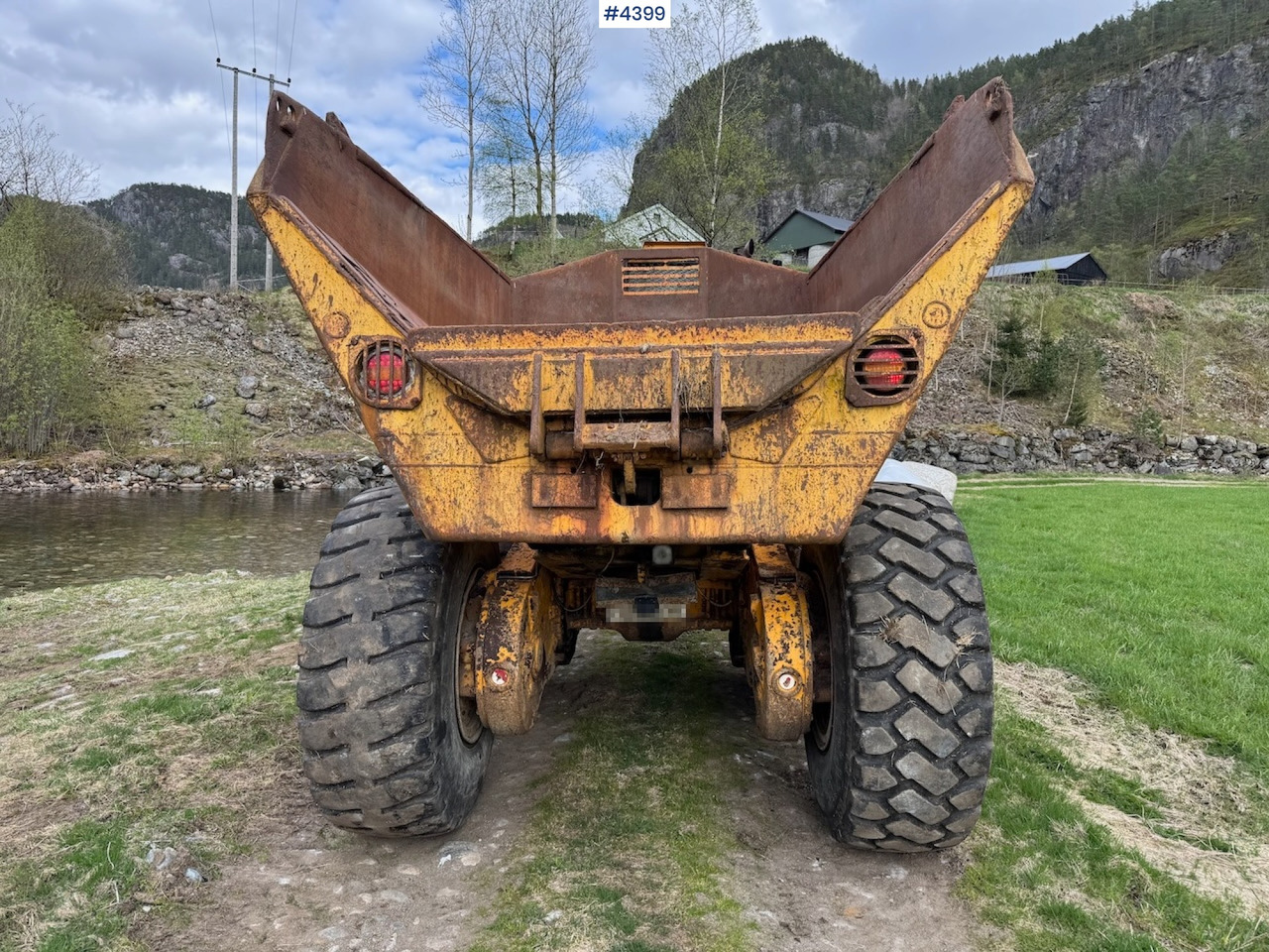 1999 Moxy MT 30 R, only 2300 hours on engine! WATCH VIDEO. - Knickgelenkter Dumper: das Bild 4 1999 Moxy MT 30 R, only 2300 hours on engine! WATCH VIDEO. - Knickgelenkter Dumper: das Bild 4