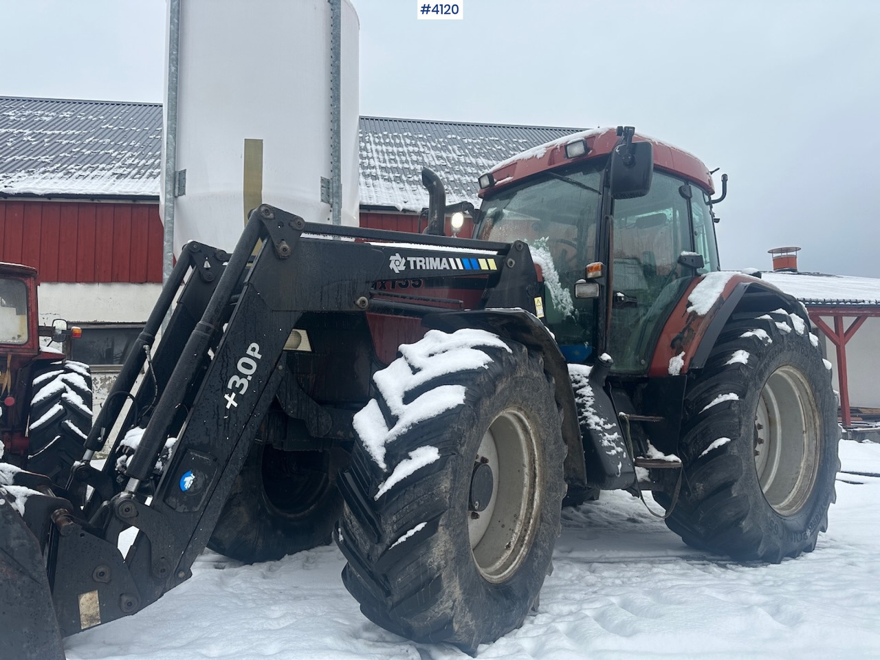 2002 CASE MX 135 MAXXUM 4x4 tractor with front loader. - Traktor: das Bild 3 2002 CASE MX 135 MAXXUM 4x4 tractor with front loader. - Traktor: das Bild 3