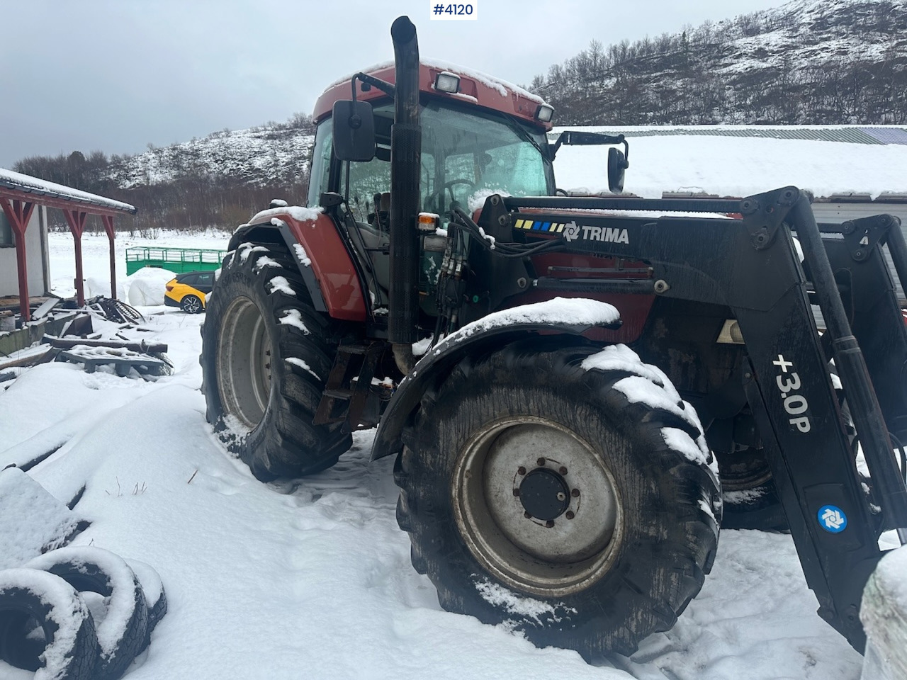 2002 CASE MX 135 MAXXUM 4x4 tractor with front loader. - Traktor: das Bild 4 2002 CASE MX 135 MAXXUM 4x4 tractor with front loader. - Traktor: das Bild 4