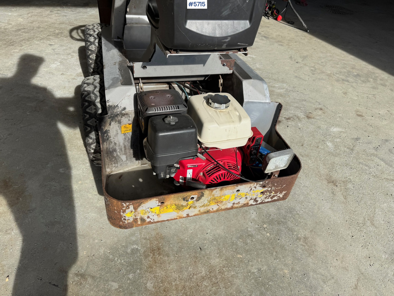 2005 Multione F14B - Hoflader: das Bild 5 2005 Multione F14B - Hoflader: das Bild 5