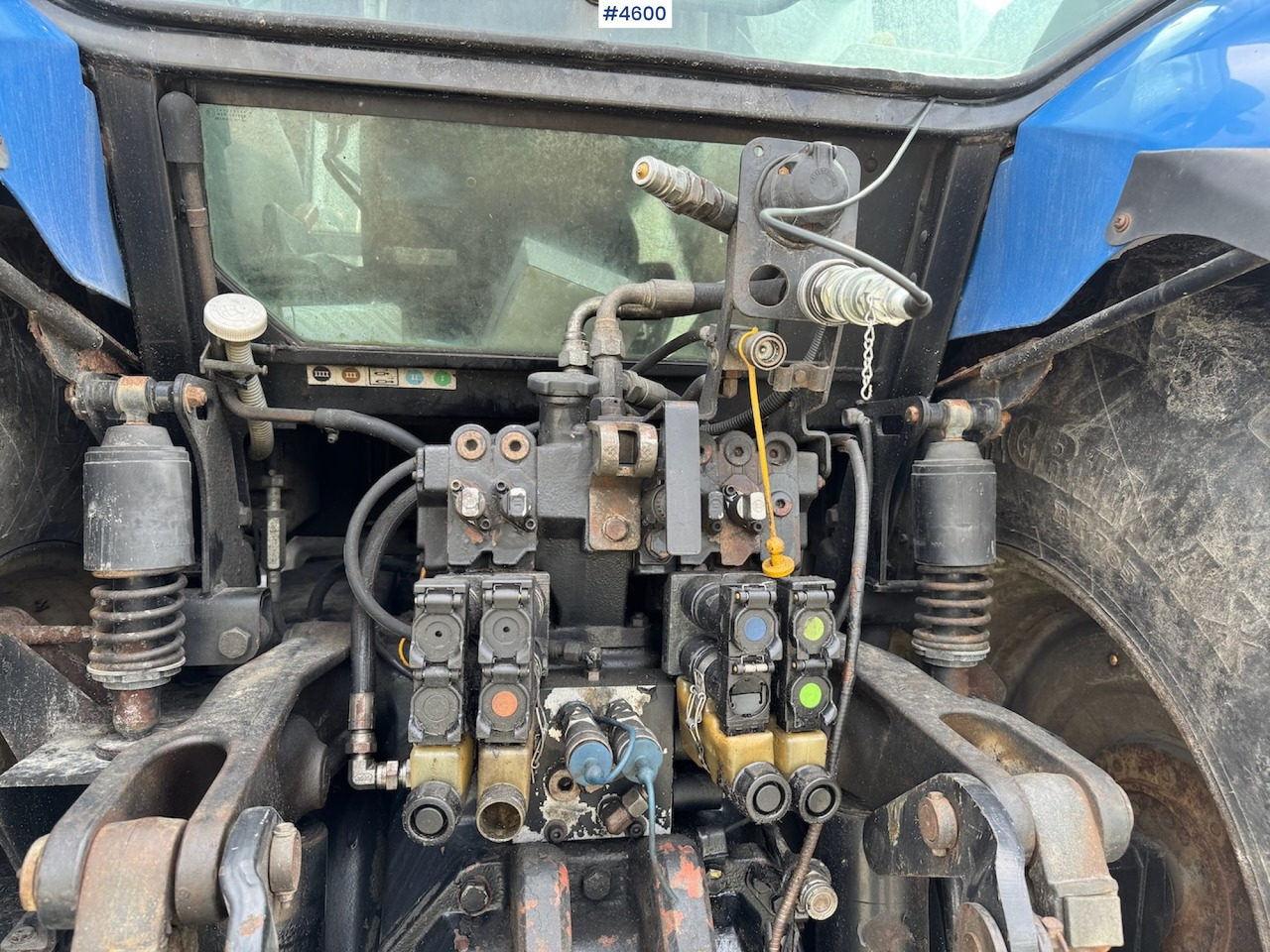 Traktor 2005 New Holland TM190 w/front loader: das Bild 7