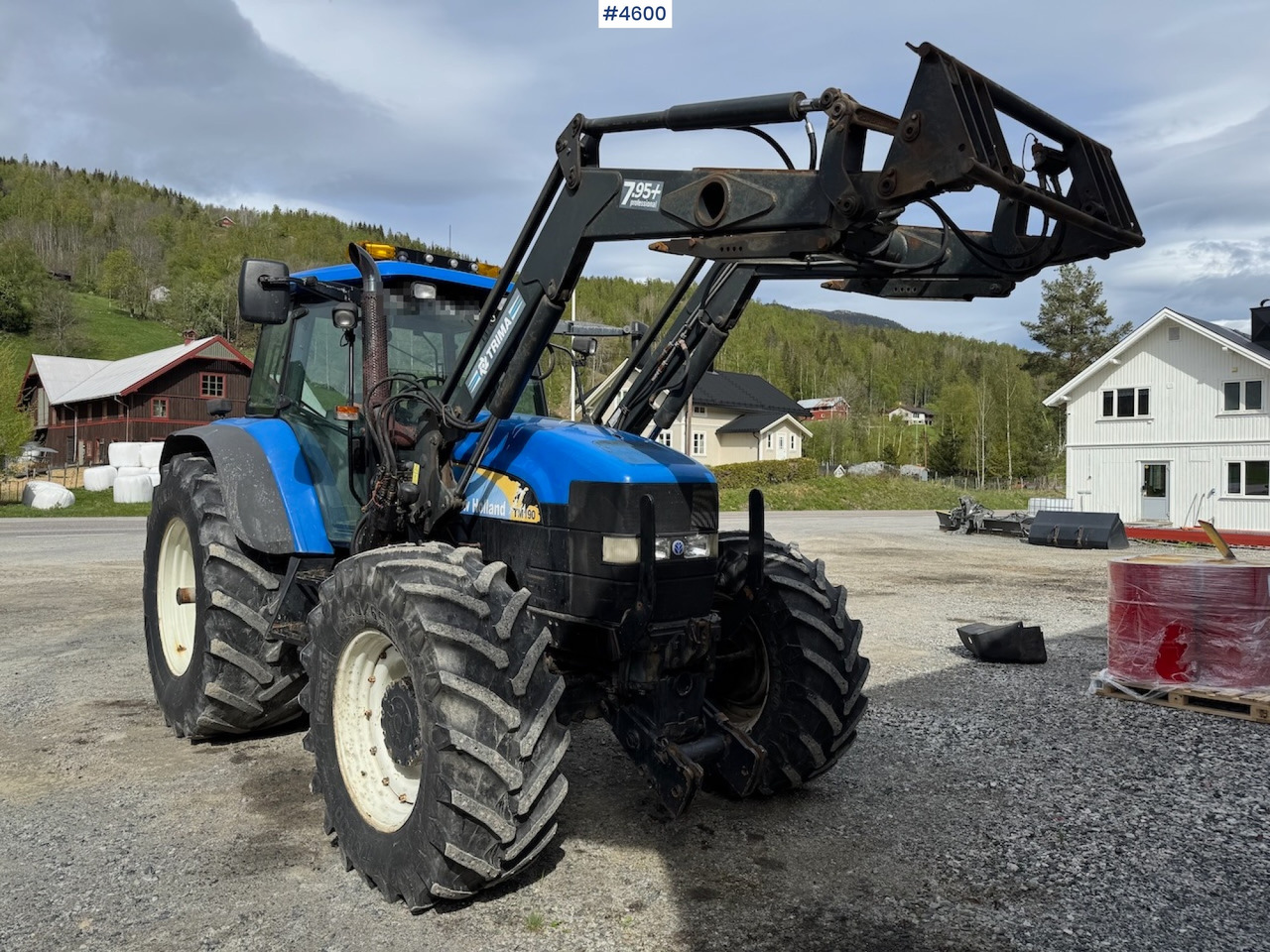 Traktor 2005 New Holland TM190 w/front loader: das Bild 30