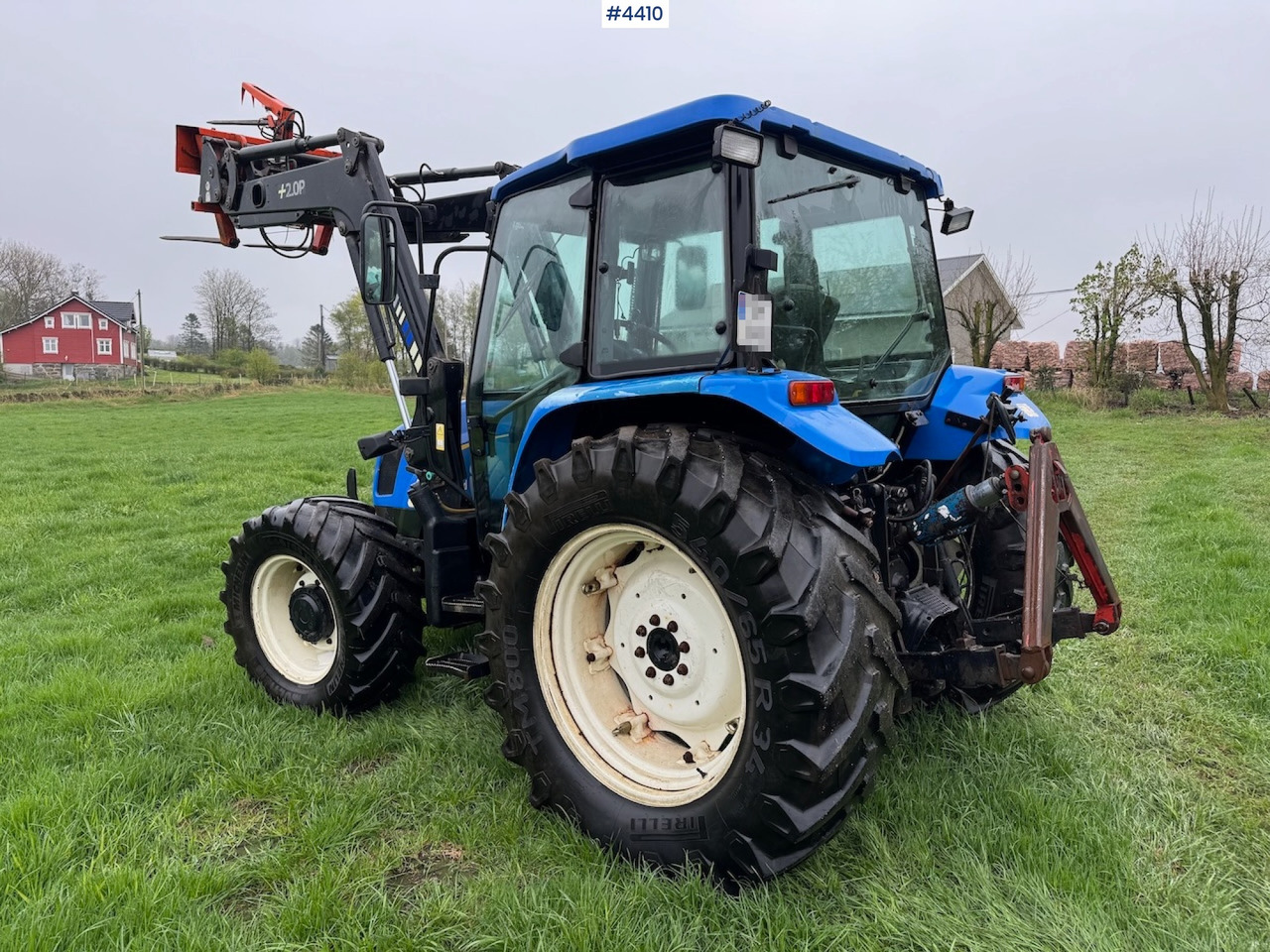 2006 New Holland TL100 A w/Front Loader. - Traktor: das Bild 4 2006 New Holland TL100 A w/Front Loader. - Traktor: das Bild 4