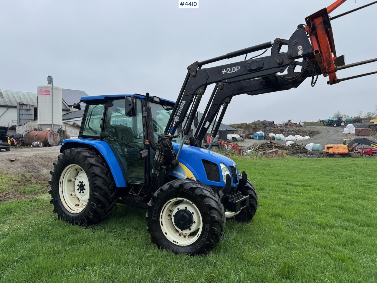 2006 New Holland TL100 A w/Front Loader. - Traktor: das Bild 2 2006 New Holland TL100 A w/Front Loader. - Traktor: das Bild 2