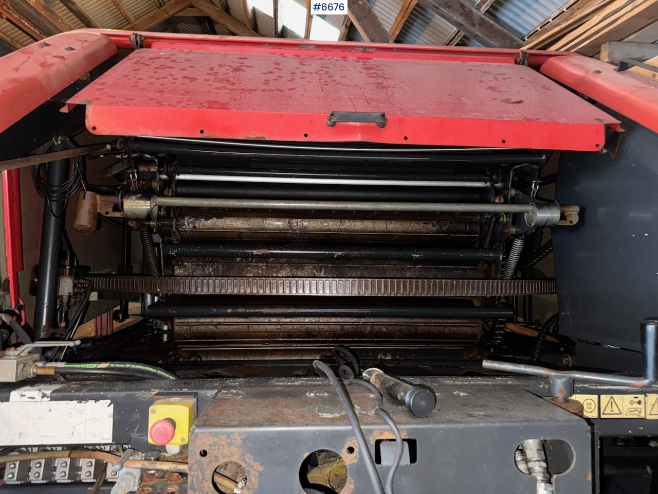 Grünlandtechnik 2006 Taarup BIO+ Round Baler. Well maintained.: das Bild 12 Grünlandtechnik 2006 Taarup BIO+ Round Baler. Well maintained.: das Bild 12