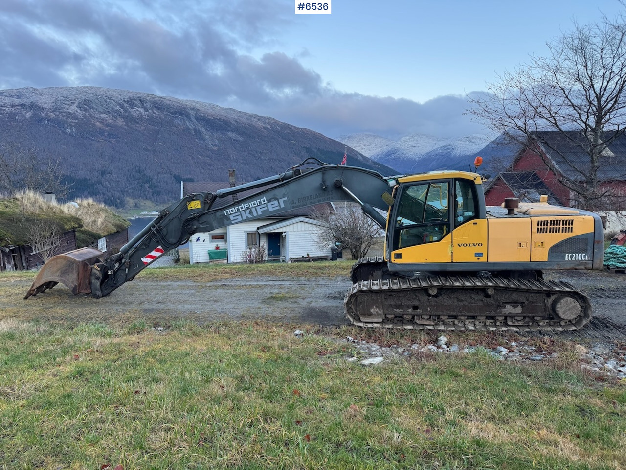 2007 Volvo EC 210 CL w/ excavator bucket and good chassis. - Bagger: das Bild 4 2007 Volvo EC 210 CL w/ excavator bucket and good chassis. - Bagger: das Bild 4