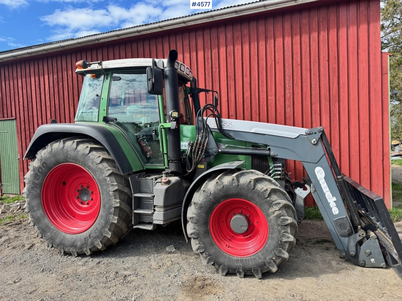 2009 Fendt 415 Vario 4x4 w/ Front hydraulics and Front loader. - Traktor: das Bild 3 2009 Fendt 415 Vario 4x4 w/ Front hydraulics and Front loader. - Traktor: das Bild 3