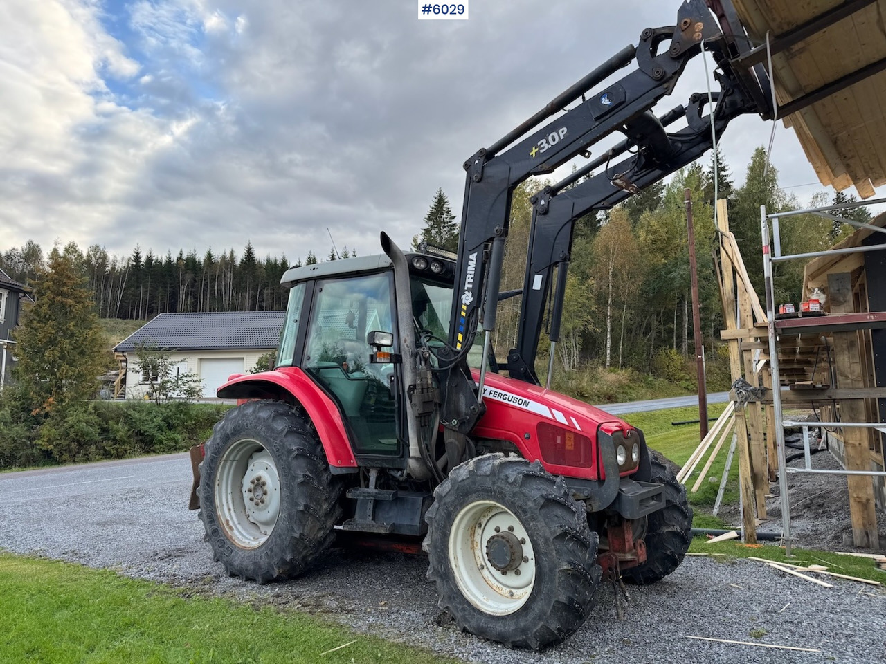 2010 Massey Ferguson 5445 with Front Loader - Traktor: das Bild 3 2010 Massey Ferguson 5445 with Front Loader - Traktor: das Bild 3