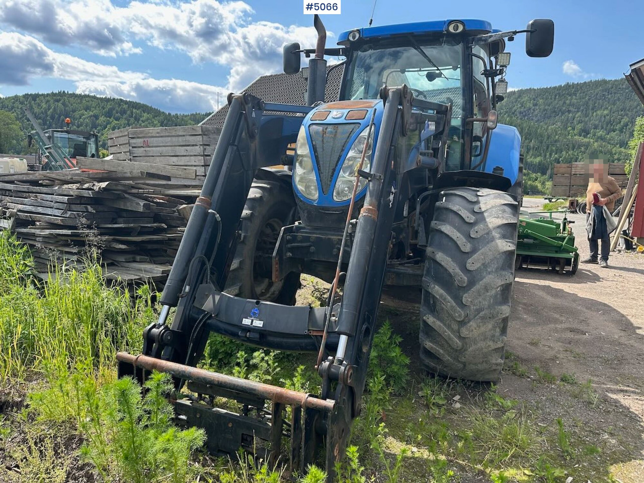 2011 New Holland T6080 w/ trima +5.1p - Traktor: das Bild 2 2011 New Holland T6080 w/ trima +5.1p - Traktor: das Bild 2