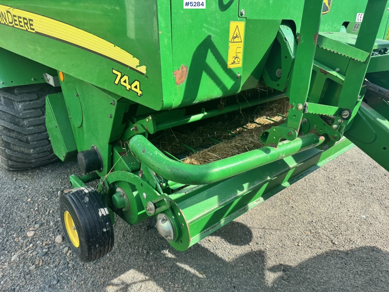 Grünlandtechnik 2012 John Deere 744 Combi baler.: das Bild 15