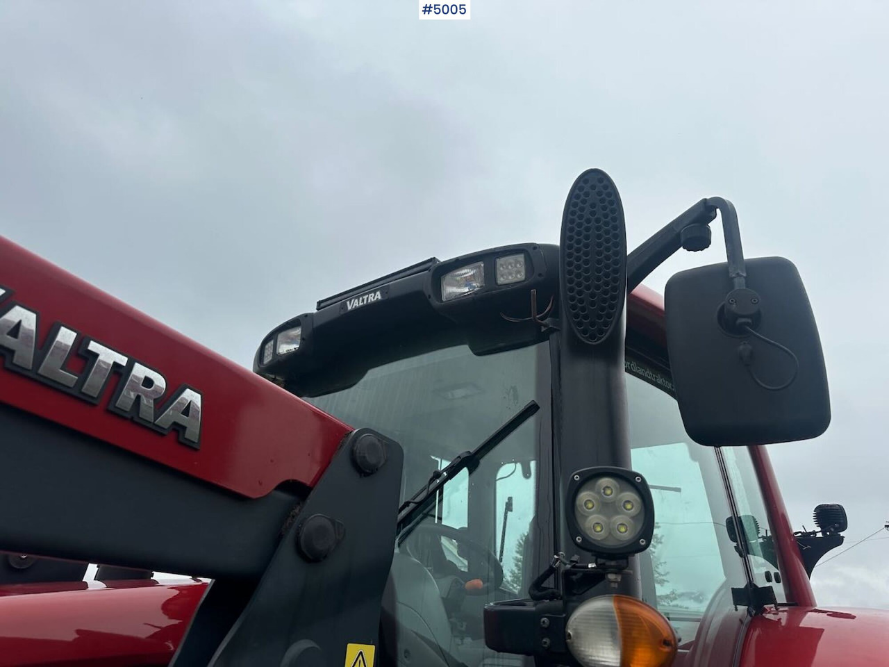2012 Valtra T213 - Traktor: das Bild 5 2012 Valtra T213 - Traktor: das Bild 5