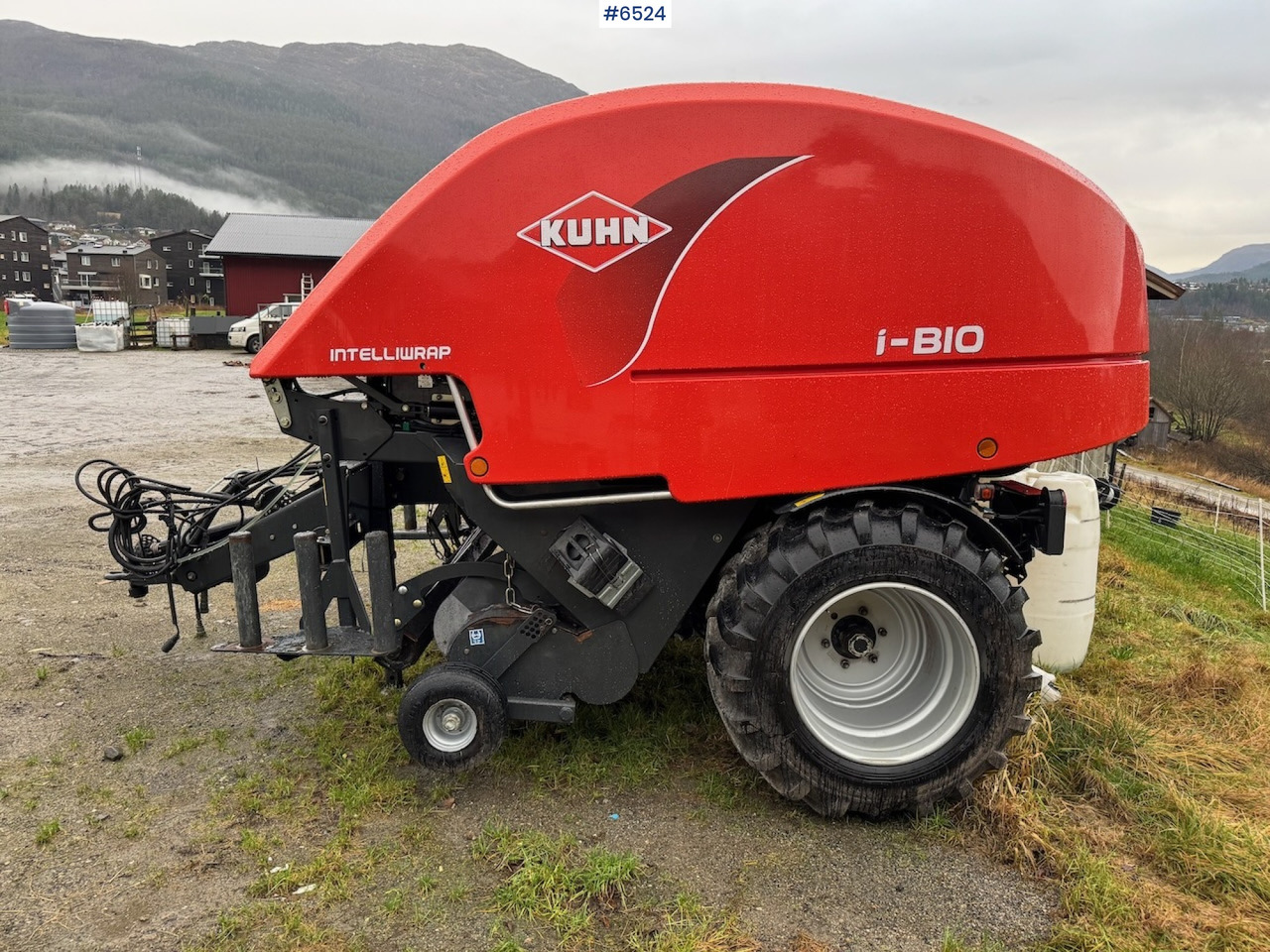 2014 Kuhn i-Bio Intelliwrap. - Grünlandtechnik: das Bild 1 2014 Kuhn i-Bio Intelliwrap. - Grünlandtechnik: das Bild 1
