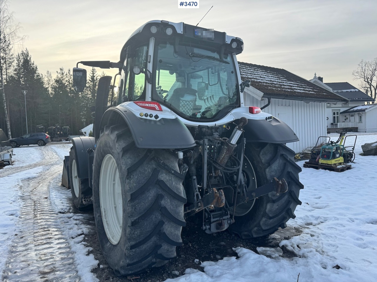 2019 Valtra N134 w/ Front loader and bucket. 900 hours! - Traktor: das Bild 4 2019 Valtra N134 w/ Front loader and bucket. 900 hours! - Traktor: das Bild 4
