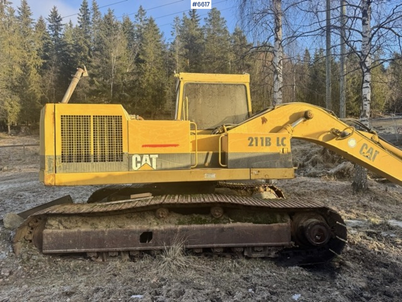 Approx. 1993 Caterpillar 211BLC tracked excavator with bucket. - Bagger: das Bild 2 Approx. 1993 Caterpillar 211BLC tracked excavator with bucket. - Bagger: das Bild 2