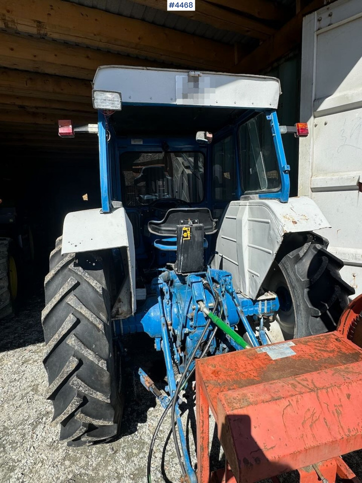 Ford 4000 4x2 - approx. 1970 model - Traktor: das Bild 5 Ford 4000 4x2 - approx. 1970 model - Traktor: das Bild 5