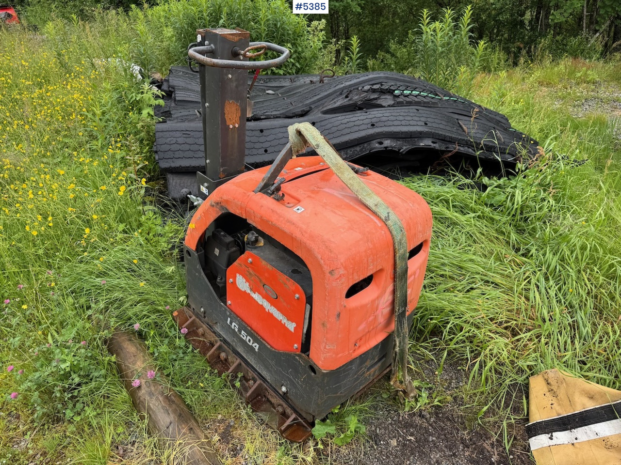 Husqvarna LG 504 Vibrating compactor. - Technik für Bodenbearbeitung: das Bild 2 Husqvarna LG 504 Vibrating compactor. - Technik für Bodenbearbeitung: das Bild 2