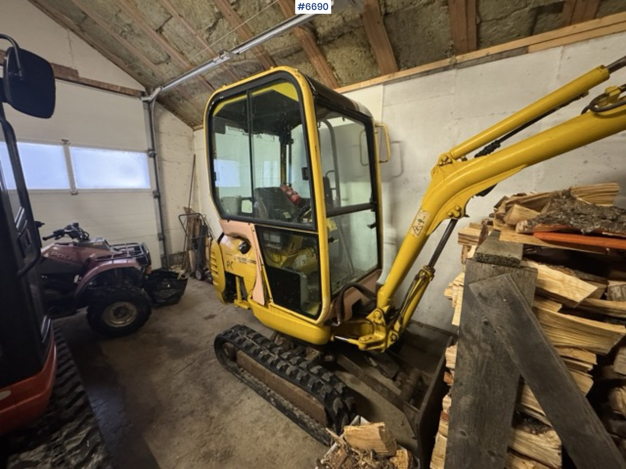 Komatsu PC15R excavator with 2 buckets! - Bagger: das Bild 1 Komatsu PC15R excavator with 2 buckets! - Bagger: das Bild 1