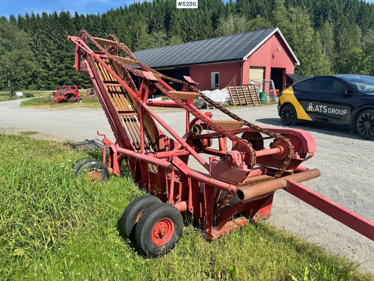 Kverneland Stone Picker - Technik für Bodenbearbeitung: das Bild 2 Kverneland Stone Picker - Technik für Bodenbearbeitung: das Bild 2