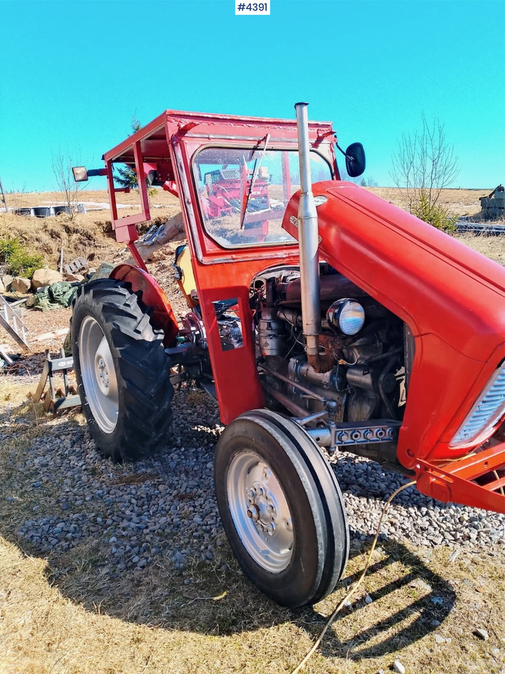 Massey Ferguson 35 - Traktor: das Bild 1 Massey Ferguson 35 - Traktor: das Bild 1