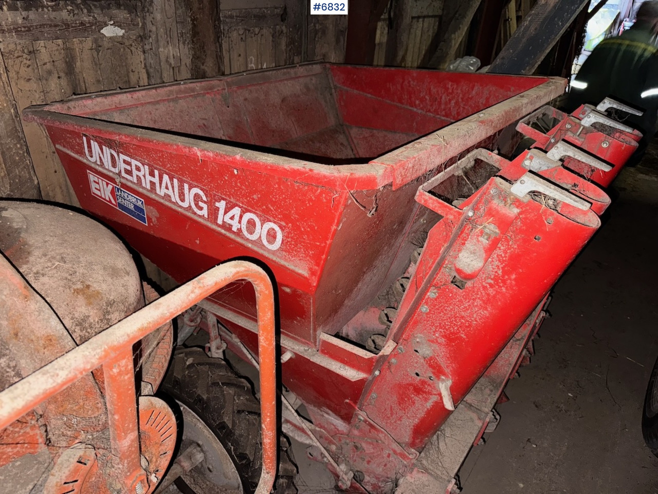 Underhaug 1400 Potato Setter - Technik für Bodenbearbeitung: das Bild 1 Underhaug 1400 Potato Setter - Technik für Bodenbearbeitung: das Bild 1