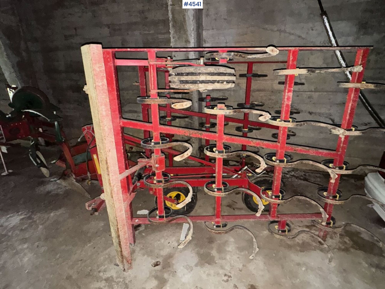 Väderstad Harrow - Technik für Bodenbearbeitung: das Bild 3 Väderstad Harrow - Technik für Bodenbearbeitung: das Bild 3