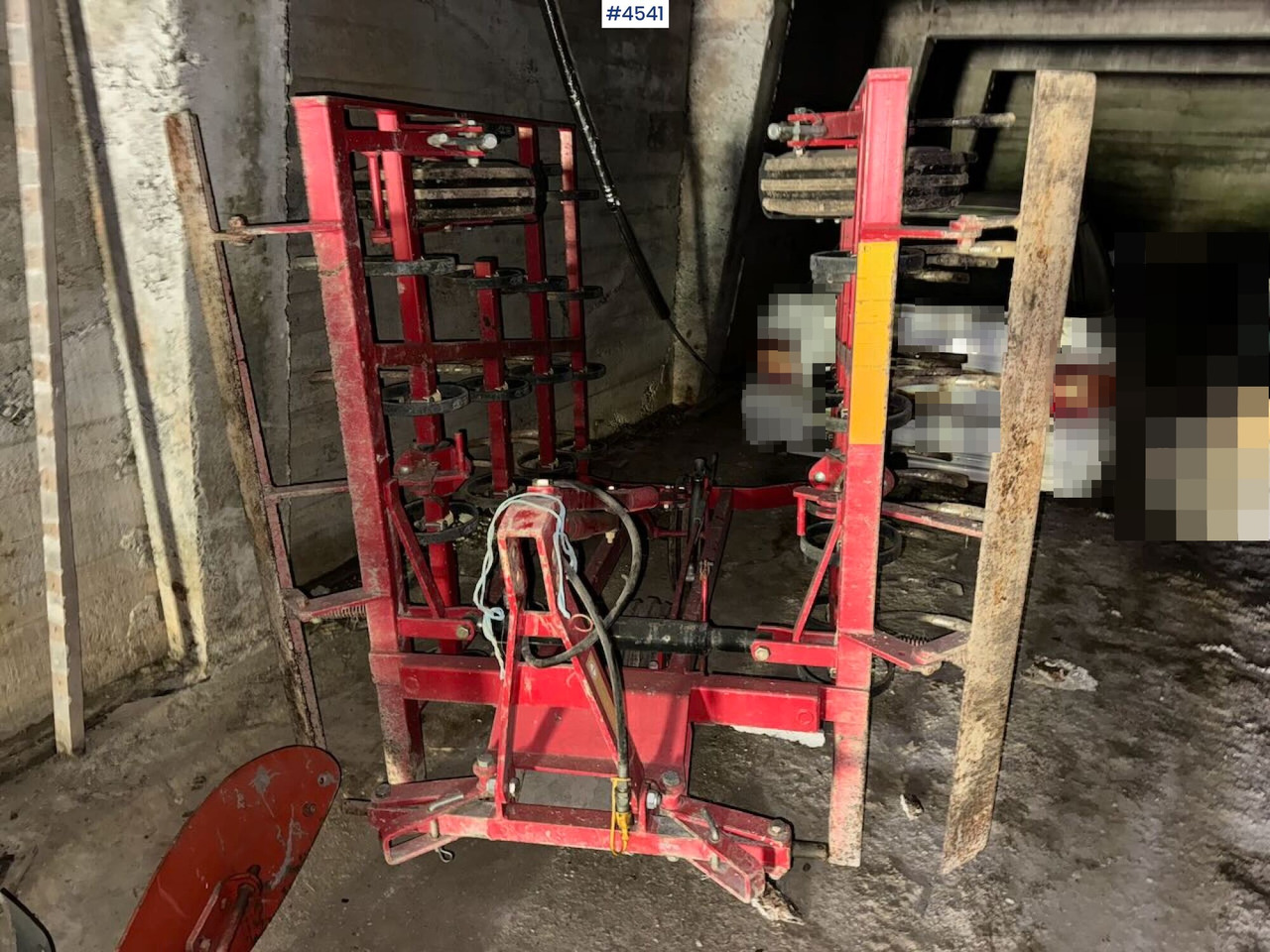Väderstad Harrow - Technik für Bodenbearbeitung: das Bild 1 Väderstad Harrow - Technik für Bodenbearbeitung: das Bild 1