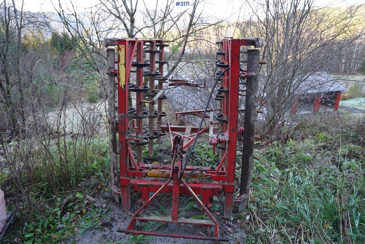 Väderstad harrow 3,4 M - Technik für Bodenbearbeitung: das Bild 1 Väderstad harrow 3,4 M - Technik für Bodenbearbeitung: das Bild 1