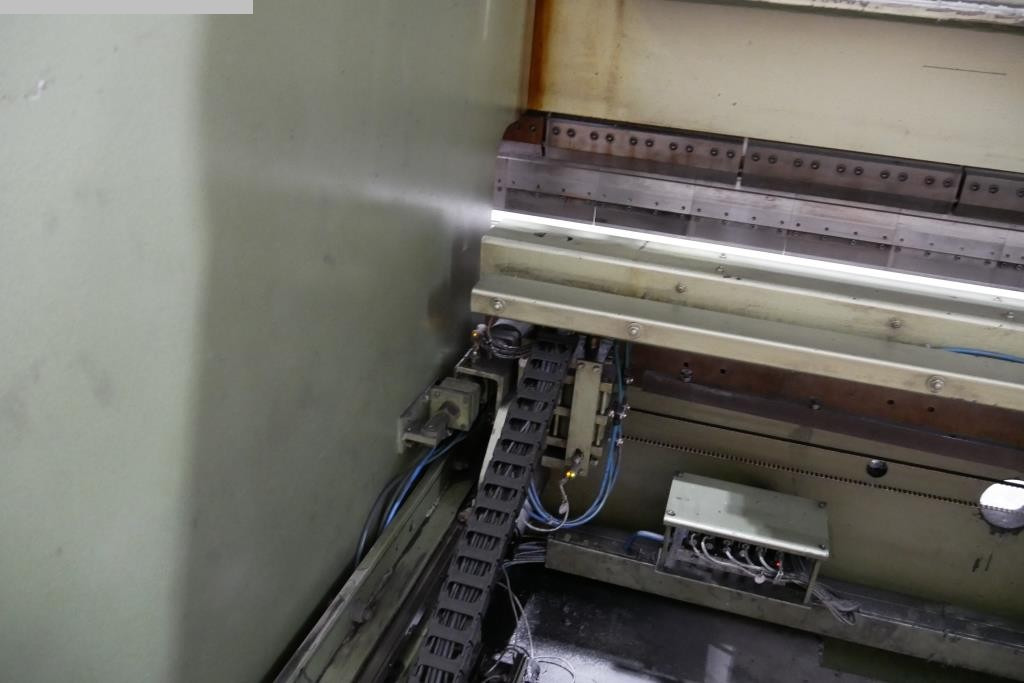 EHT EHP S 320-7250 - Abkantpresse: das Bild 5 EHT EHP S 320-7250 - Abkantpresse: das Bild 5